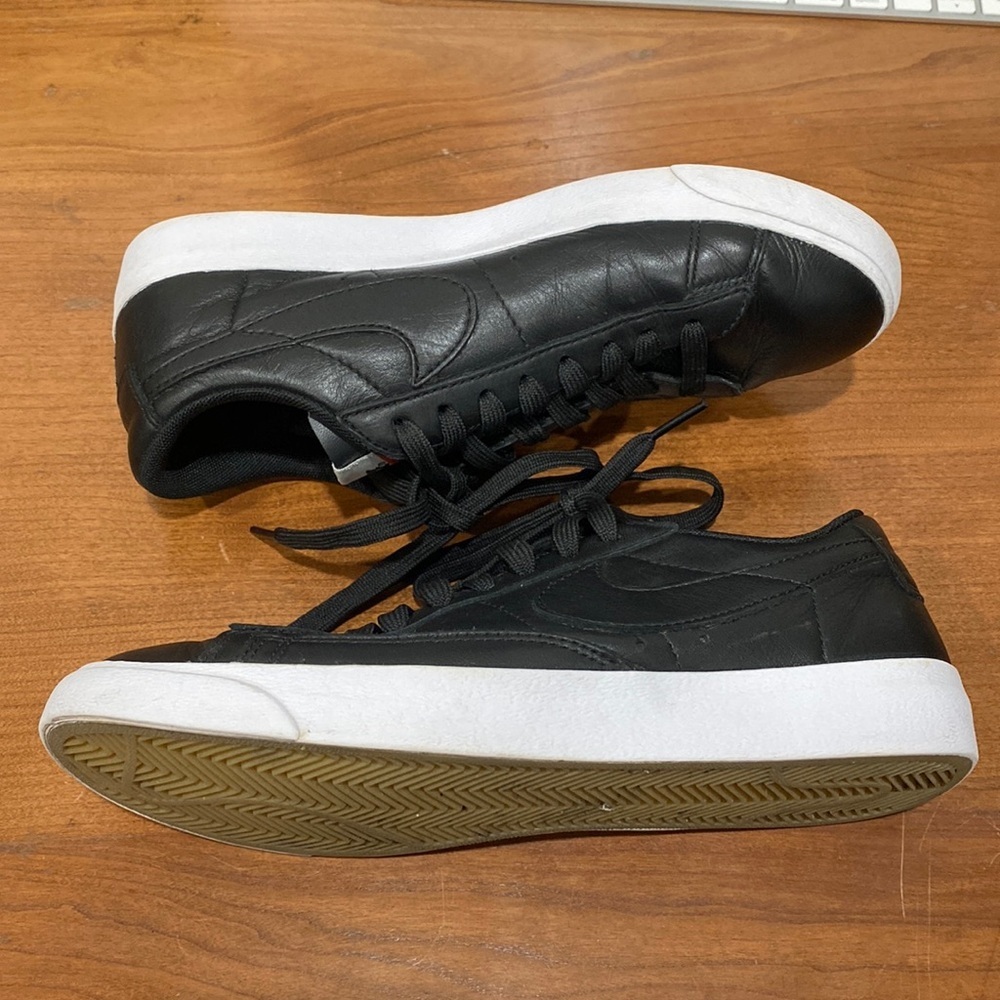 Nike Women's Blazer LE Low Black White Style AA3961-001 Sneaker Shoes 6.5